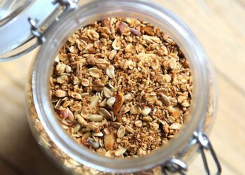 Is Granola Good For You? The Pros and Cons
