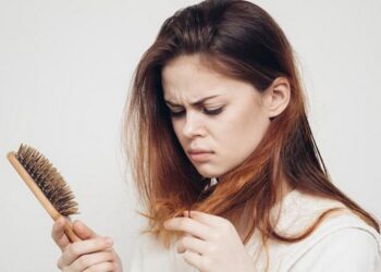 Woman Losing Hair? Here’s What You Need to Know